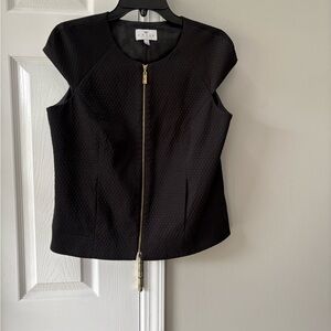 Chaus Black Quilted Cap Sleeve Top